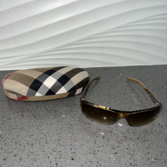 BURBERRY WOMENS NOVACHECK SUNGLASSES SAFILO 125 8435/S - Picture 2 of 12